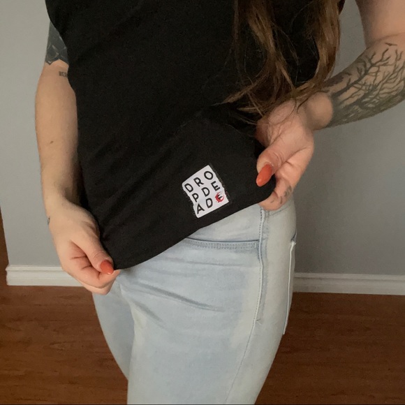 DROPDEAD size XS/S Black tee - Picture 2 of 5